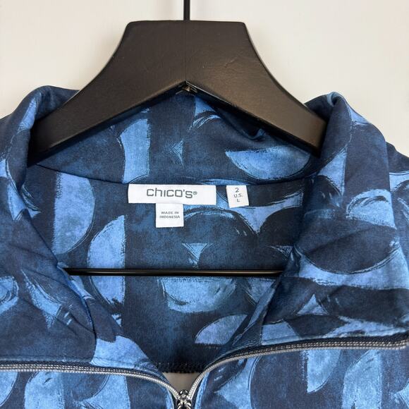 NWT Chico’s UPF Geo Mock Zip LS Top Navy Blue $85 - 2 Large - Picture 3 of 9